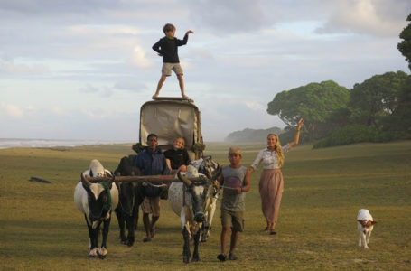 Photo de la famille Poussin à Madagascar.